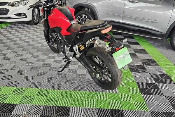 imagem-https://www.socarrao.com.br/sc-vehicle-images-prod/3885716/1789670367753-8471860_2_B_0d04140035.jpeg