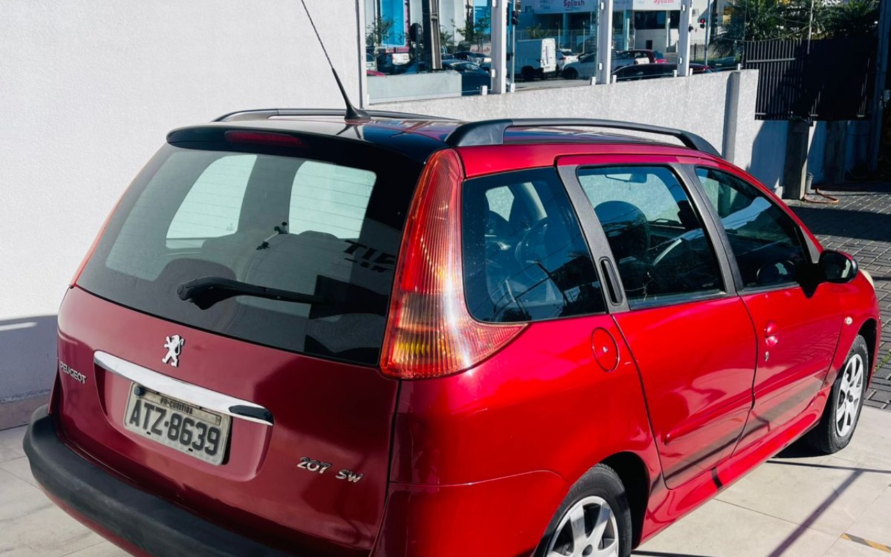 imagem-https://www.socarrao.com.br/sc-vehicle-images-prod/3885725/1789586530667-V2hhdHNBcHAgSW1hZ2UgMjAyNi0wOS0wMyBhdCAxNi4xNS41My5qcGVn.jpeg