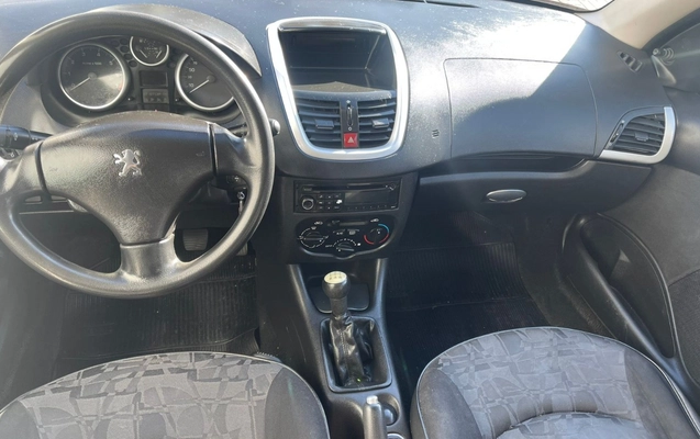 imagem-https://www.socarrao.com.br/sc-vehicle-images-prod/3885725/1789586530720-V2hhdHNBcHAgSW1hZ2UgMjAyNi0wOS0wMyBhdCAxNi4xNS41NCAoMSkuanBlZw.jpeg