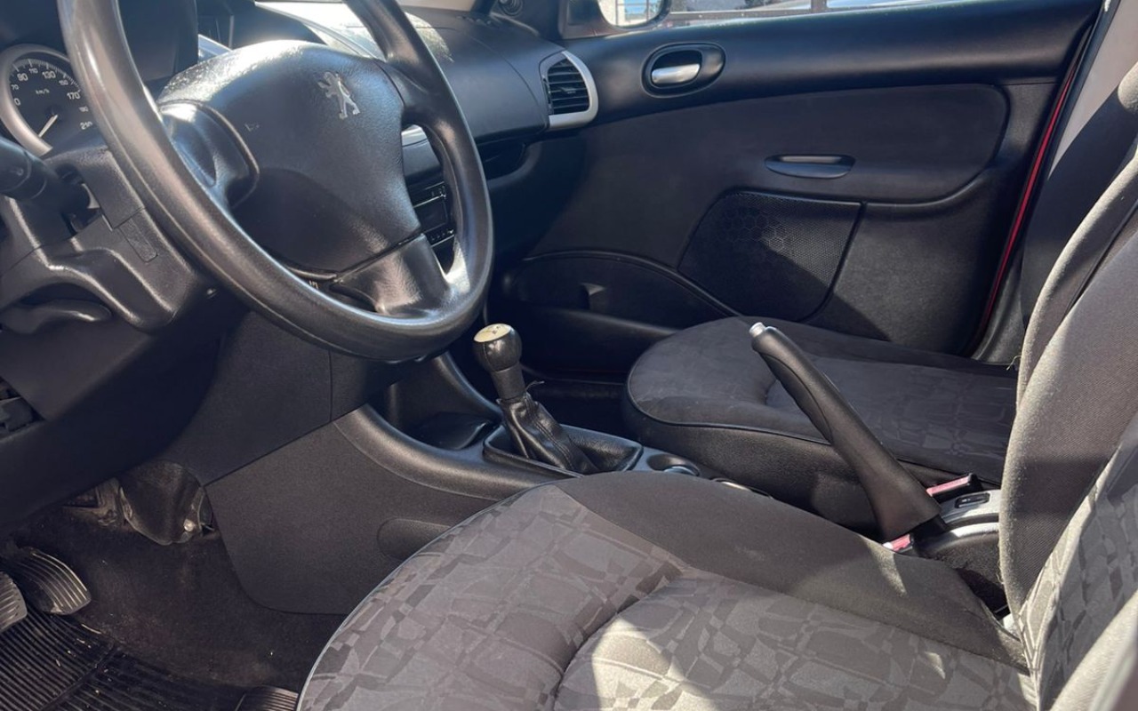 imagem-https://www.socarrao.com.br/sc-vehicle-images-prod/3885725/1789586530772-V2hhdHNBcHAgSW1hZ2UgMjAyNi0wOS0wMyBhdCAxNi4xNS41NCAoMikuanBlZw.jpeg