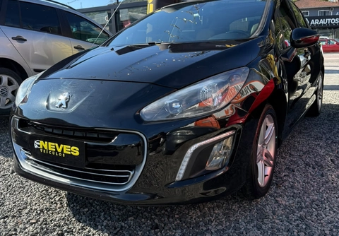 Peugeot 308 2015 Preto — foto 1 de 3
