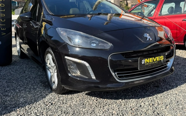 imagem-https://www.socarrao.com.br/sc-vehicle-images-prod/3885746/1789586576219-003_3ef9db76964ed02a02bfa3c2651c6ed5.jpeg