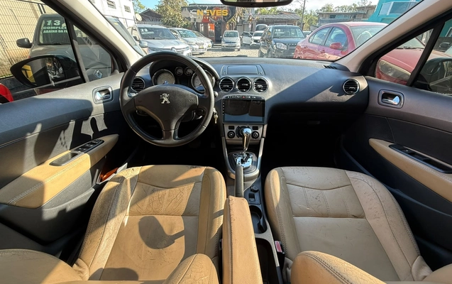 imagem-https://www.socarrao.com.br/sc-vehicle-images-prod/3885746/1789586576228-003_d9c3bf2d4a3d95ef4c62a59f40d59ba6.jpeg