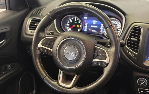 imagem-https://www.socarrao.com.br/sc-vehicle-images-prod/3885964/1790012350884-8475423_9_B_c45a27f92b.jpeg