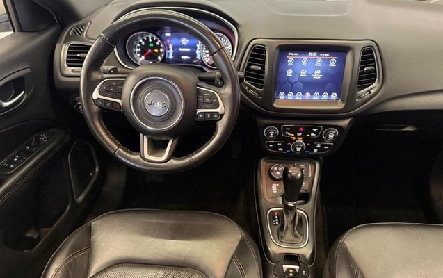 imagem-https://www.socarrao.com.br/sc-vehicle-images-prod/3885964/1790012350892-8475423_11_B_6e9554b43a.jpeg