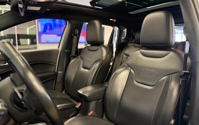 imagem-https://www.socarrao.com.br/sc-vehicle-images-prod/3885964/1790012350896-8475423_13_B_070be4f4e8.jpeg