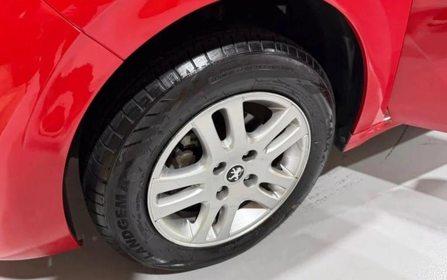 imagem-https://www.socarrao.com.br/sc-vehicle-images-prod/3885979/1789586925776-8483696_6_B_1906bcff61.jpeg