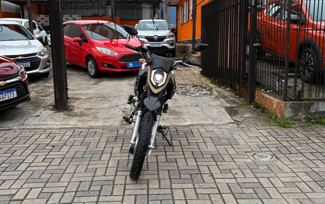 imagem-https://www.socarrao.com.br/sc-vehicle-images-prod/3885980/1789586931957-V2hhdHNBcHAgSW1hZ2UgMjAyNi0wOS0xNSBhdCAxMC4xMi41NSAoMikuanBlZw.jpeg