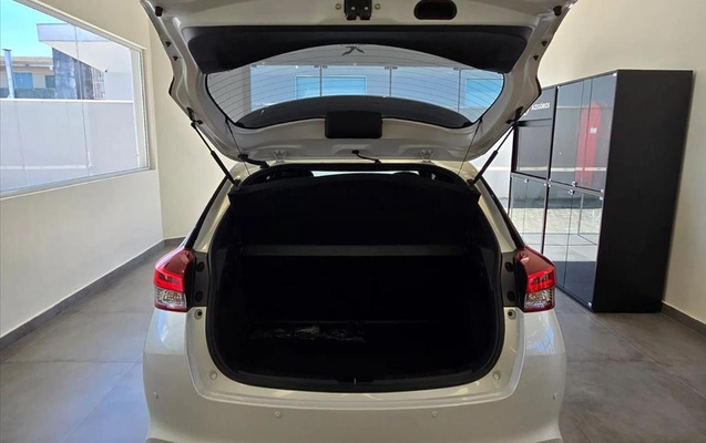 imagem-https://www.socarrao.com.br/sc-vehicle-images-prod/3885982/1789588410185-4aeddc03-5640-4220-bfee-b4e96fa4cbbb20260916163748.jpeg