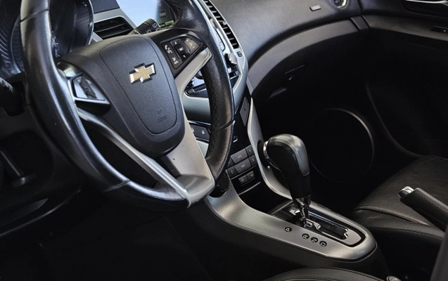 imagem-https://www.socarrao.com.br/sc-vehicle-images-prod/3886223/1789587571132-tssbWXx5GJivv1ZIPO5wZPz7W6nxEe4j.jpg