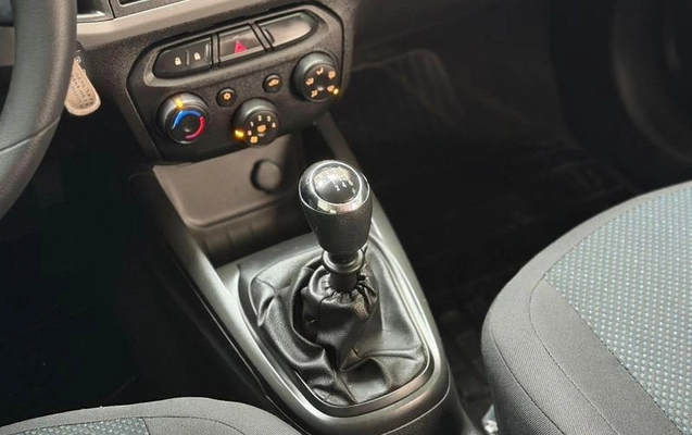 imagem-https://www.socarrao.com.br/sc-vehicle-images-prod/3886249/1789587560286-8380155_17_B_474f16f50c.jpeg
