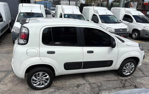 imagem-https://www.socarrao.com.br/sc-vehicle-images-prod/3886419/1789587822320-8265407_2_B_7011440364.jpeg