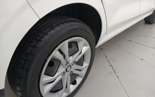 imagem-https://www.socarrao.com.br/sc-vehicle-images-prod/3886443/1789587848699-15.jpg
