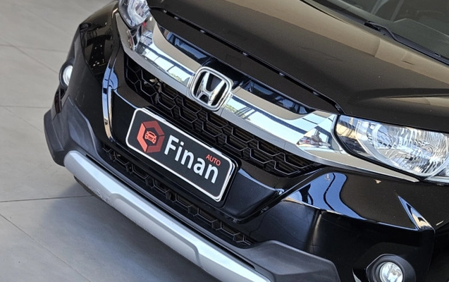 imagem-https://www.socarrao.com.br/sc-vehicle-images-prod/3886478/1789587892885-L1DWHrWLD27y3FQeawydcwCSiFCLo7b5.jpg
