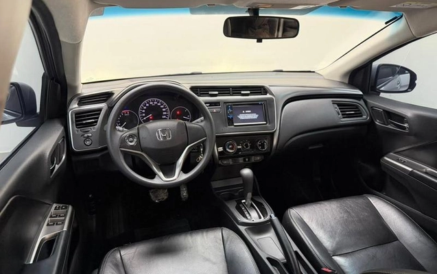 imagem-https://www.socarrao.com.br/sc-vehicle-images-prod/3886513/1789588187795-8459511_10_B_5fdec05115.jpeg