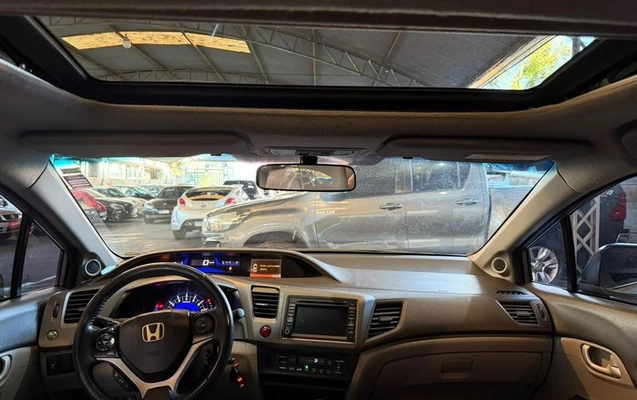 imagem-https://www.socarrao.com.br/sc-vehicle-images-prod/3886562/1789588777285-8483895_11_B_6708336487.jpeg