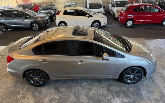 imagem-https://www.socarrao.com.br/sc-vehicle-images-prod/3886562/1789588777305-8483895_17_B_4cb803d8b8.jpeg