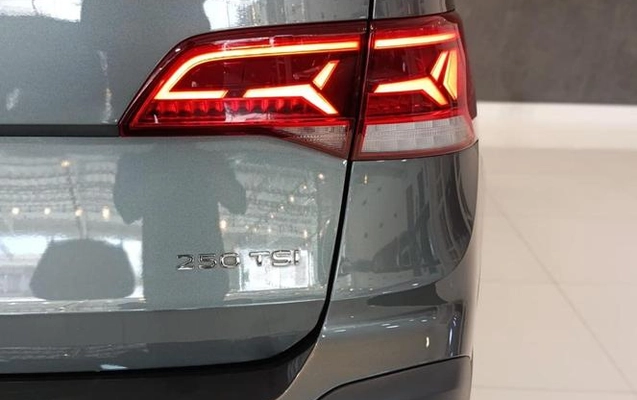 imagem-https://www.socarrao.com.br/sc-vehicle-images-prod/3886605/1789588513228-8455095_5_B_6883238e9d.jpeg