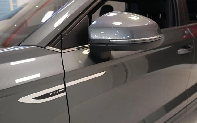 imagem-https://www.socarrao.com.br/sc-vehicle-images-prod/3886605/1789588513230-8455095_8_B_b987c2692f.jpeg