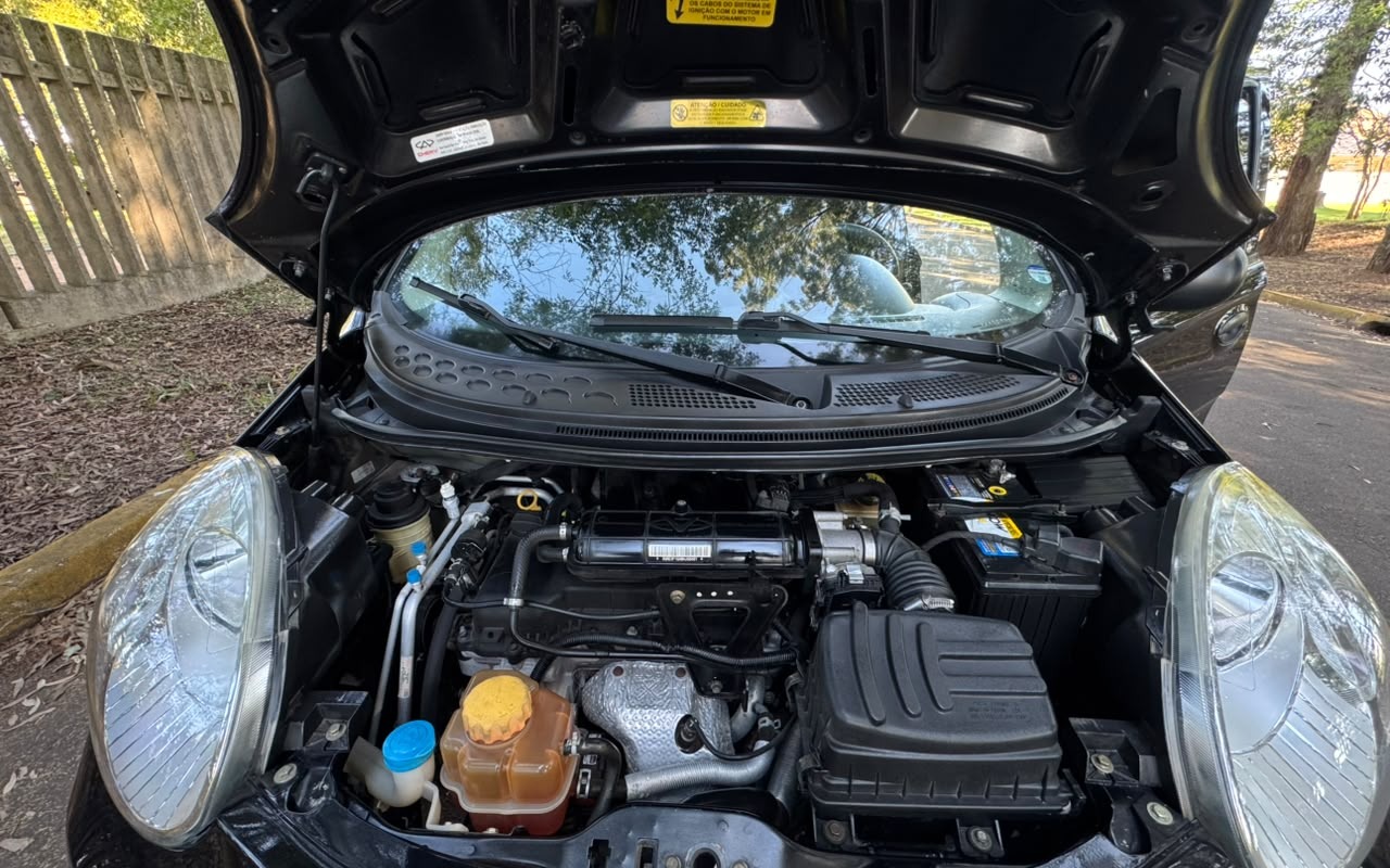 imagem-https://www.socarrao.com.br/sc-vehicle-images-prod/3886718/1789588589826-V2hhdHNBcHAgSW1hZ2UgMjAyNi0wOS0xNiBhdCAxNi4xOC40MiAoMSkuanBlZw.jpeg