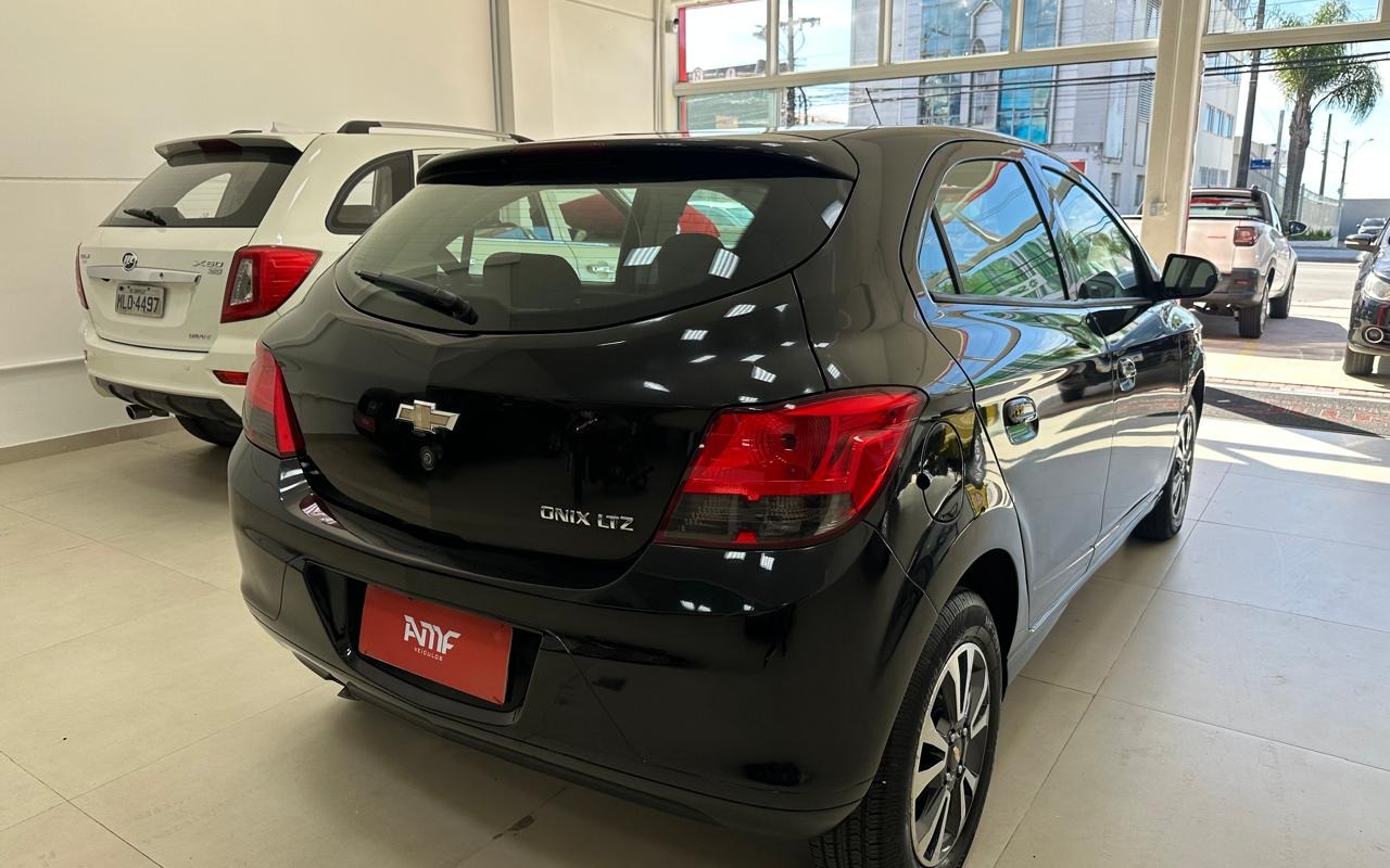 imagem-https://www.socarrao.com.br/sc-vehicle-images-prod/3886934/1789589154977-a3l3ci5qcGVn.jpeg