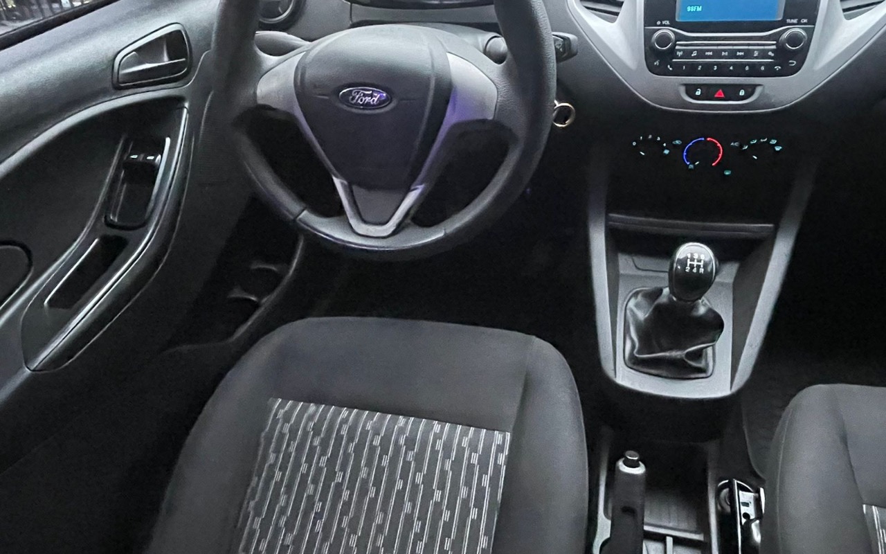 imagem-https://www.socarrao.com.br/sc-vehicle-images-prod/3887008/1789589335457-V2hhdHNBcHAgSW1hZ2UgMjAyNi0wNy0wMiBhdCAyMS4wOS4yMyAoMikuanBlZw.jpeg