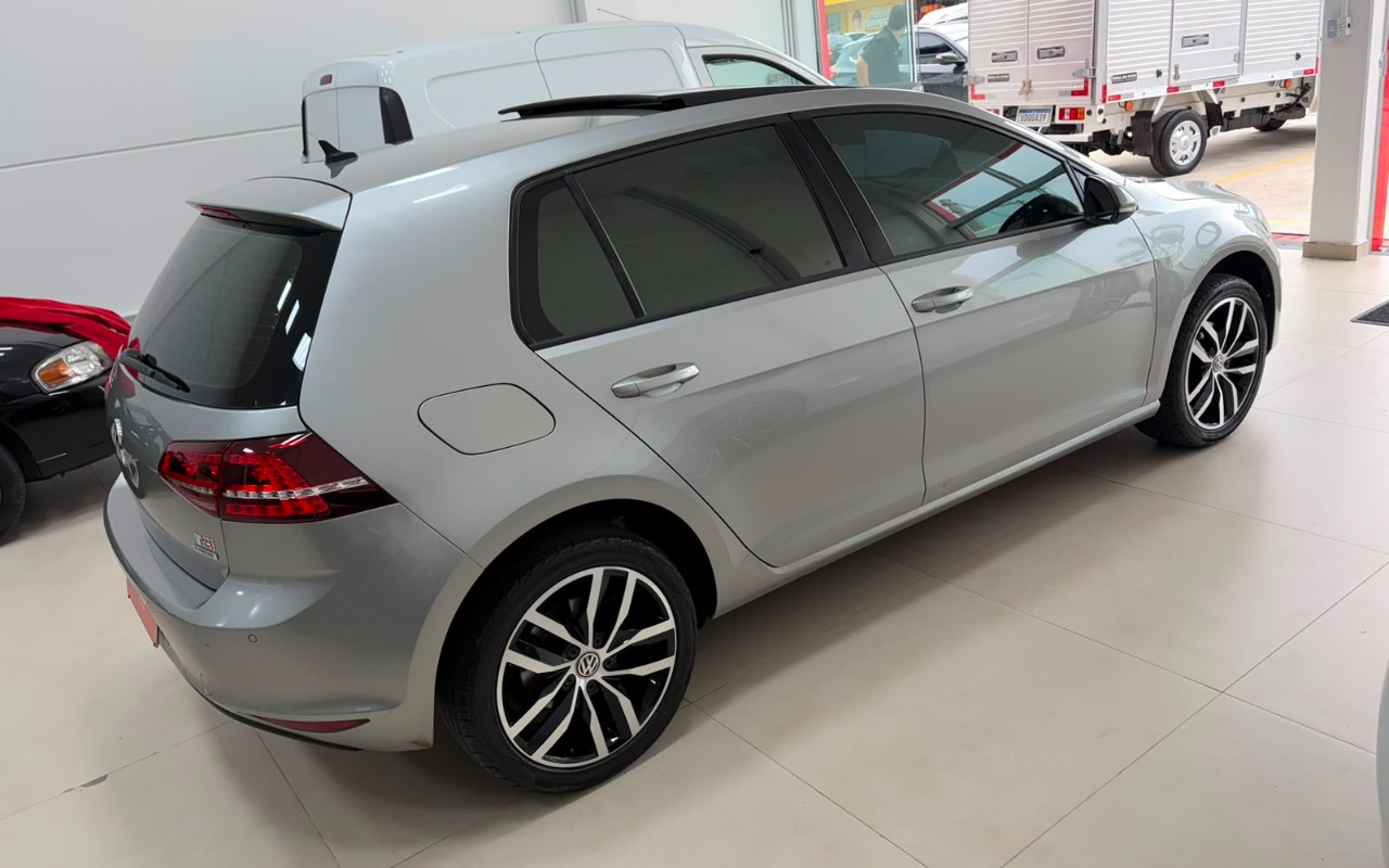 imagem-https://www.socarrao.com.br/sc-vehicle-images-prod/3887120/1789589498119-dGpyLmpwZWc.jpeg