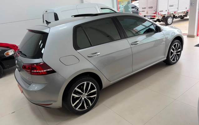 imagem-https://www.socarrao.com.br/sc-vehicle-images-prod/3887120/1789589498119-dGpyLmpwZWc.jpeg