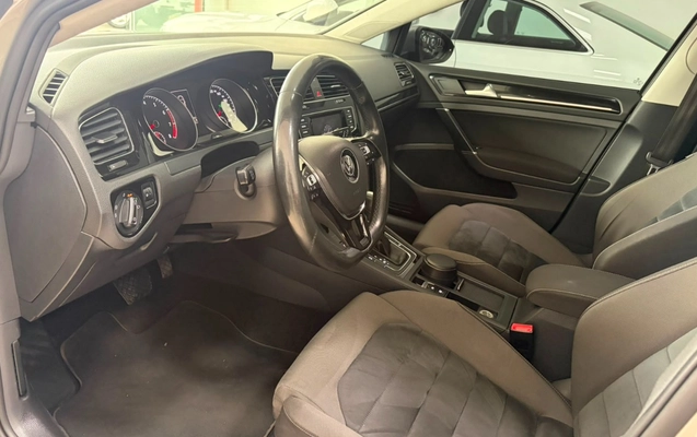 imagem-https://www.socarrao.com.br/sc-vehicle-images-prod/3887120/1789589498545-aHRlLmpwZWc.jpeg