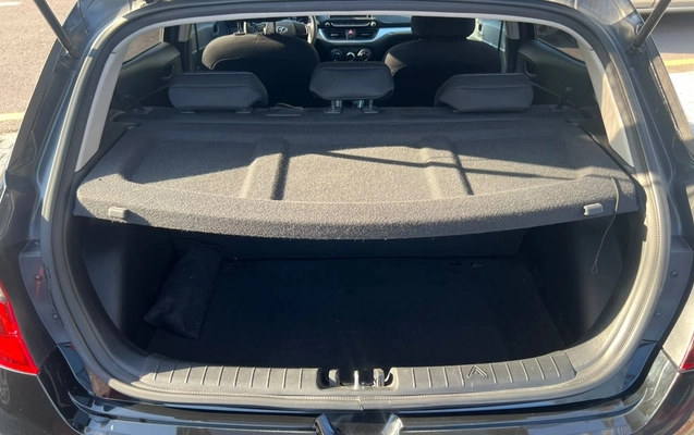 imagem-https://www.socarrao.com.br/sc-vehicle-images-prod/3887167/1789589576822-V2hhdHNBcHAgSW1hZ2UgMjAyNi0wOS0xNiBhdCAxNi40NS4zN3MuanBlZw.jpeg
