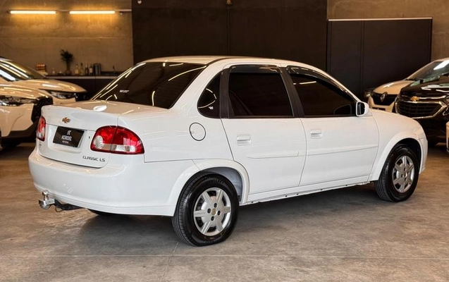 imagem-https://www.socarrao.com.br/sc-vehicle-images-prod/3887246/1789589887593-8479851_13_B_4dbb65eb03.jpeg