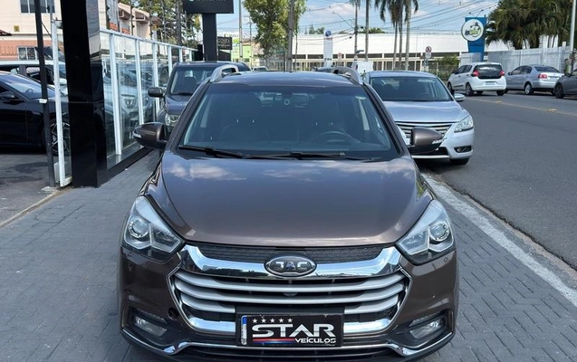 imagem-https://www.socarrao.com.br/sc-vehicle-images-prod/3887257/1789668896565-8415446_1_B_94a5561971.jpeg