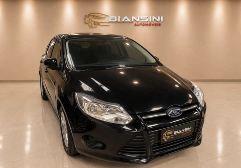 Ford Focus 2014 Preto — foto 1 de 3