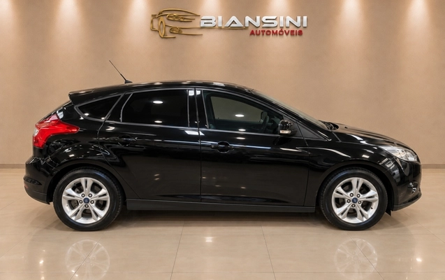 imagem-https://www.socarrao.com.br/sc-vehicle-images-prod/3887289/1789589977772-O6g820WmFpU7mzXlnPH7IZKmPp08mfo4.jpg