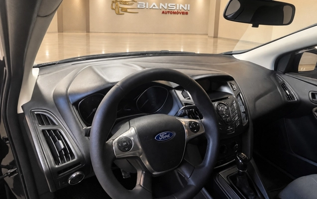 imagem-https://www.socarrao.com.br/sc-vehicle-images-prod/3887289/1789589977790-Fqb4LyZeYXDZctfuhpDxkeyIliVucSDw.jpg