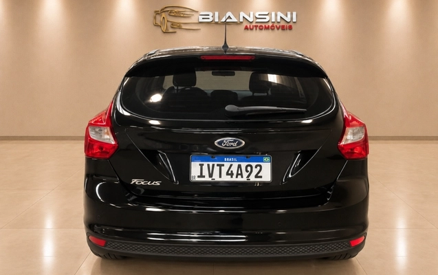imagem-https://www.socarrao.com.br/sc-vehicle-images-prod/3887289/1789589977796-x6L0LRUKGtuRiIeD0bIQJ8mYX2OtmRTr.jpg
