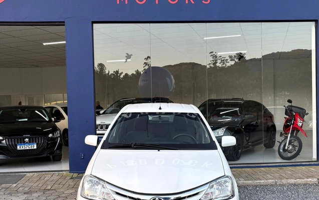 imagem-https://www.socarrao.com.br/sc-vehicle-images-prod/3887363/1789590230444-f45691365b8243e893803dacfb432ec3_1789589762792.jpg