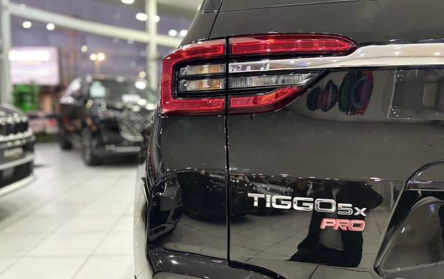 imagem-https://www.socarrao.com.br/sc-vehicle-images-prod/3887485/1789590389823-MDA3LmpwZw.jpg