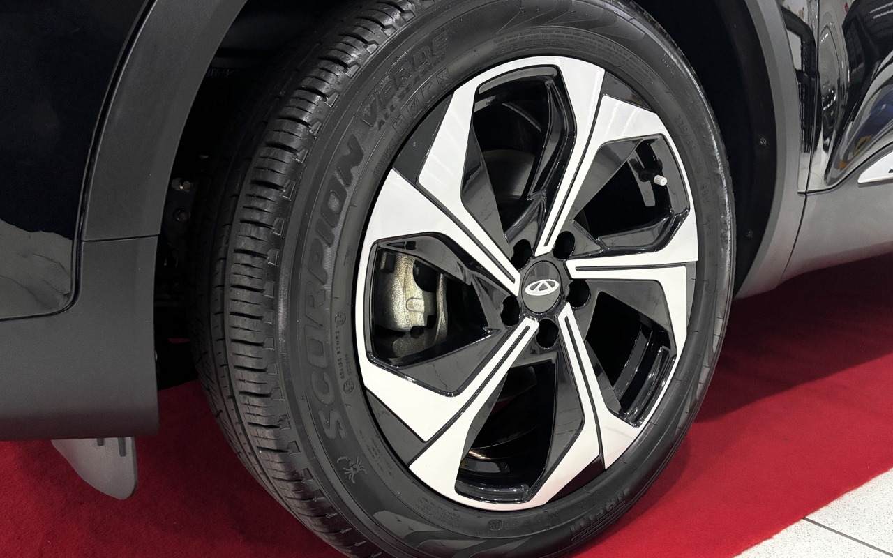 imagem-https://www.socarrao.com.br/sc-vehicle-images-prod/3887485/1789590389990-MDA5LmpwZw.jpg
