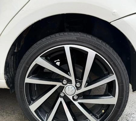 imagem-https://www.socarrao.com.br/sc-vehicle-images-prod/3887502/1789590398541-8209598_6_B_8c4842af18.jpeg