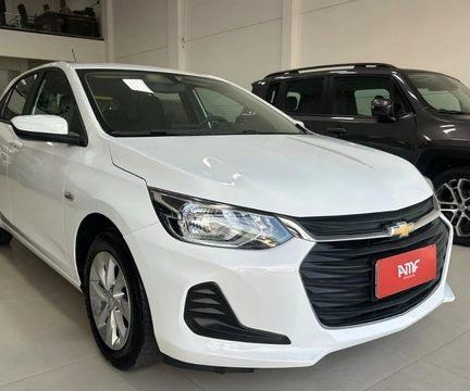 Chevrolet Onix 2023 Branco — foto 1 de 3
