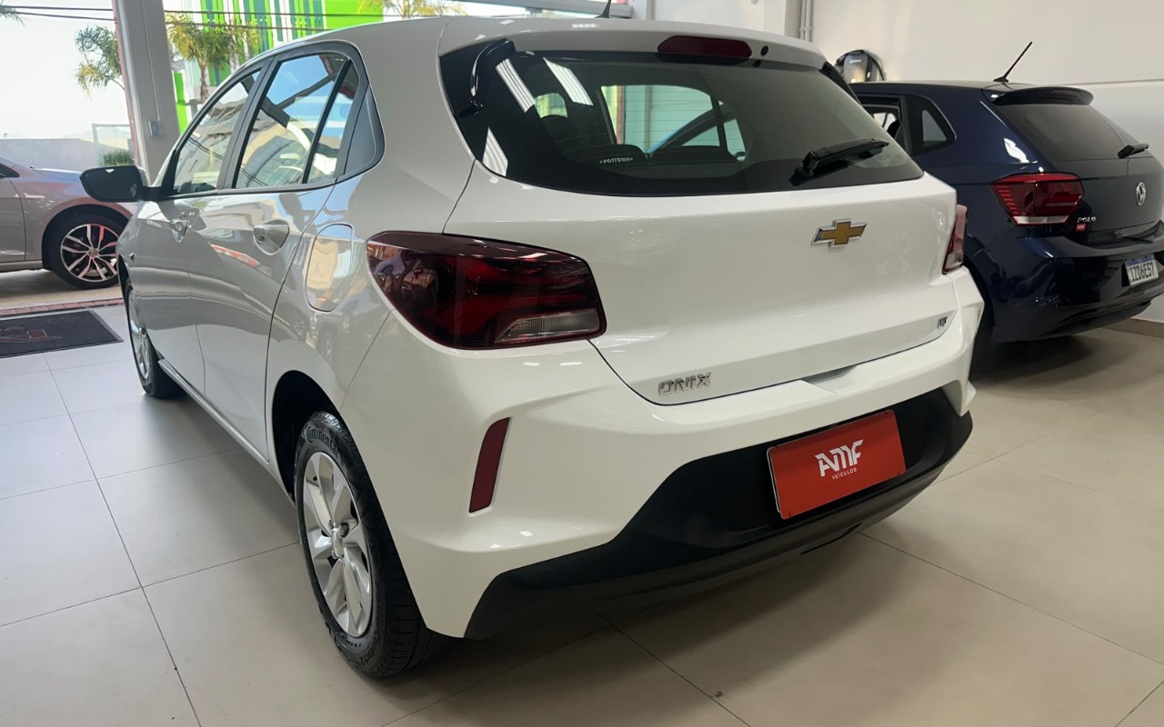 imagem-https://www.socarrao.com.br/sc-vehicle-images-prod/3887586/1789590489322-a3MuanBlZw.jpeg