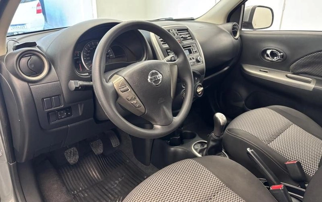 imagem-https://www.socarrao.com.br/sc-vehicle-images-prod/3887701/1789590695982-8416263_14_B_e950c28f9f.jpeg