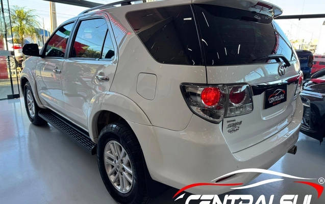 imagem-https://www.socarrao.com.br/sc-vehicle-images-prod/3887705/1789591707259-5985bd62fbdb44309da7b86c694b0211_1789590230607.jpg