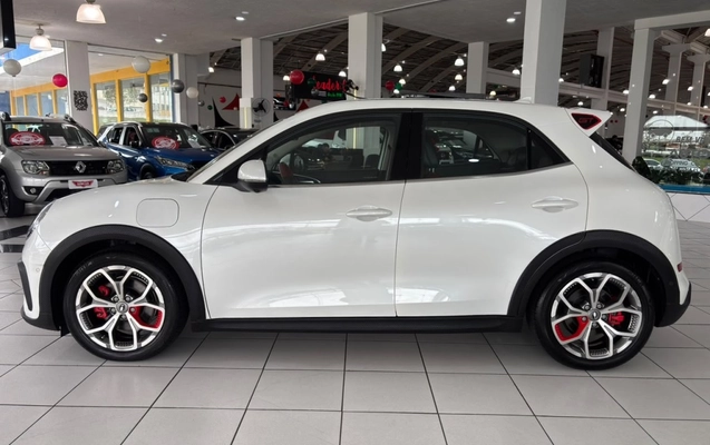 imagem-https://www.socarrao.com.br/sc-vehicle-images-prod/3887709/1789590719396-12_044812.jpg