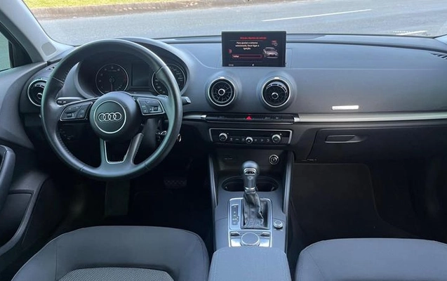 imagem-https://www.socarrao.com.br/sc-vehicle-images-prod/3887717/1789590744691-8484122_12_B_4ba2aab8ad.jpeg
