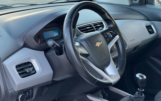 imagem-https://www.socarrao.com.br/sc-vehicle-images-prod/3887722/1789590963343-V2hhdHNBcHAgSW1hZ2UgMjAyNi0wOS0xNiBhdCAxNy4wNC41MSAoMikuanBlZw.jpeg
