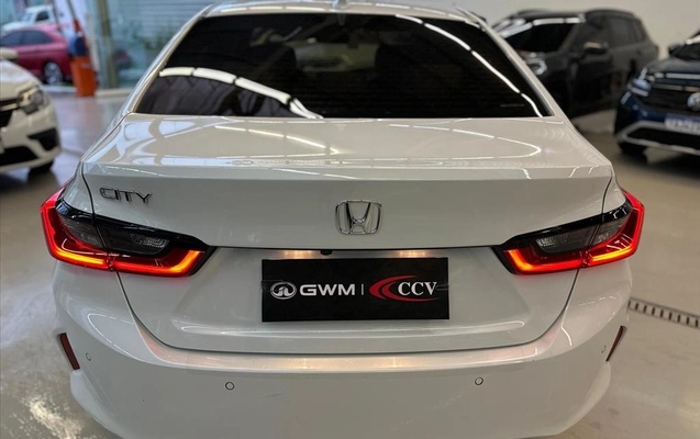 imagem-https://www.socarrao.com.br/sc-vehicle-images-prod/3887725/1789591013669-787fd60a-4ecf-4e9f-b16e-1a199de0653020260916141458.jpeg