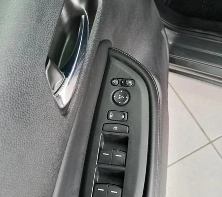 imagem-https://www.socarrao.com.br/sc-vehicle-images-prod/3887728/1790874525152-8483599_4_B_76908291a3.jpeg