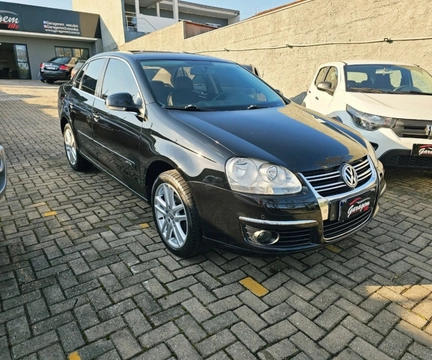 Volkswagen Jetta 2010 Preto — foto 1 de 3